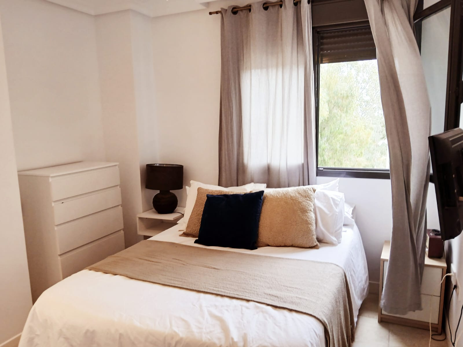 2 Bedroom Apartment in Estepona - Foto 13