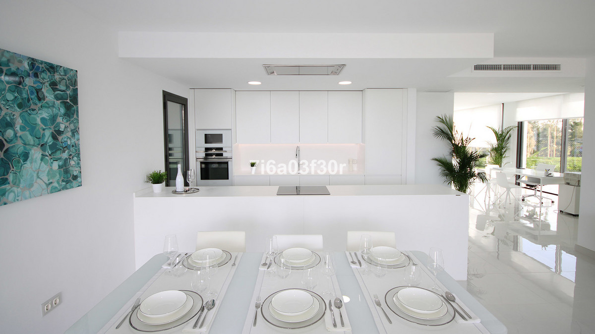 3 Bedroom Penthouse in Estepona - Фото 10
