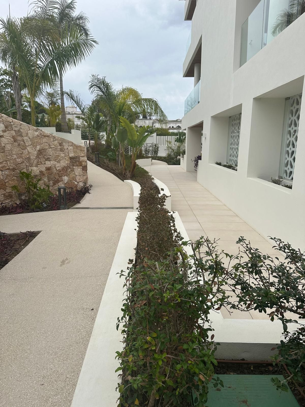 2 Bedroom Apartment in Marbella - Photo 42
