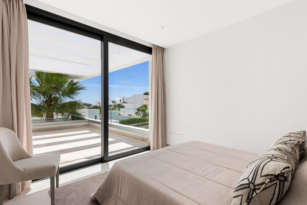 5 Bedroom Villa in Benahavís - Фото 24