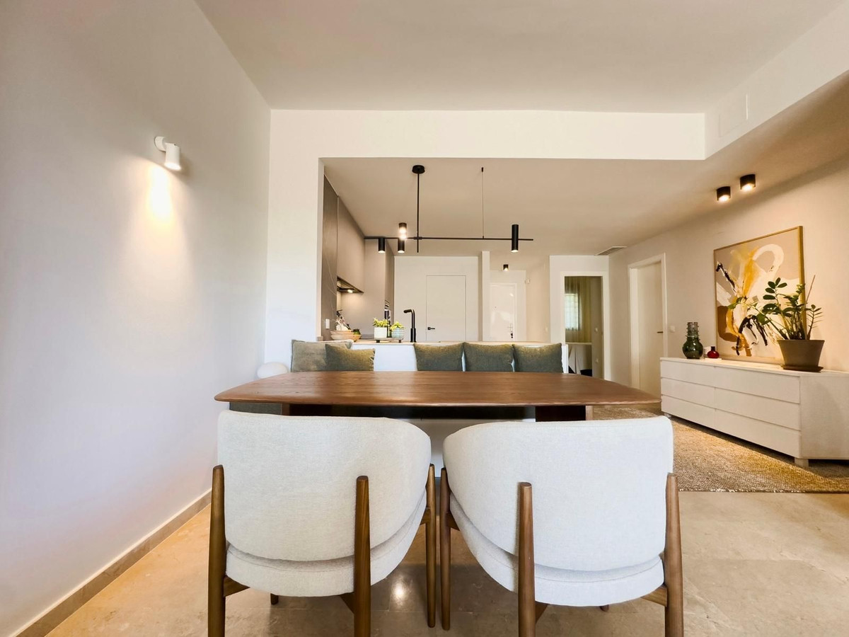 2 Bedroom Apartment in Manilva - Фото 11