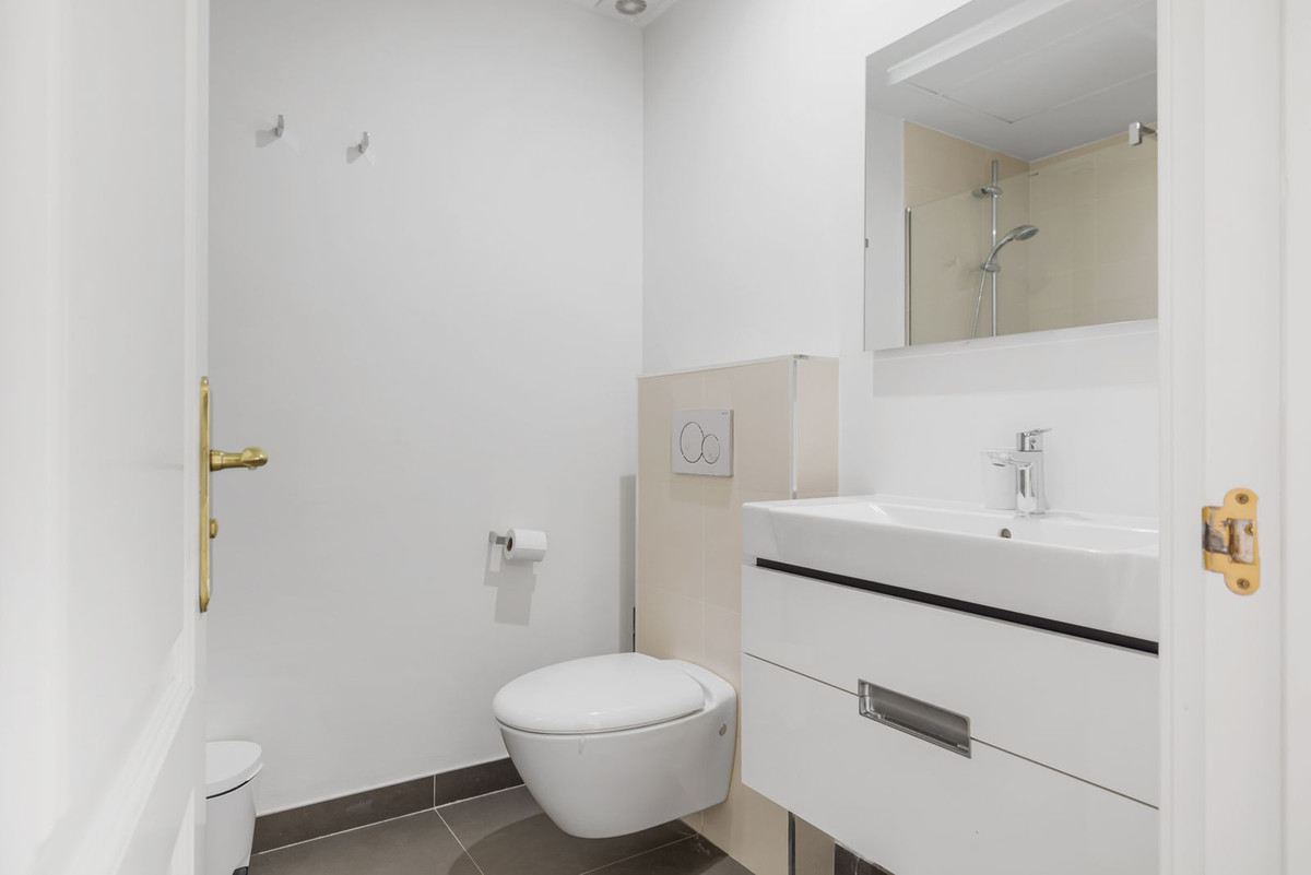 5 Bedroom Townhouse in Benahavís - Foto 27