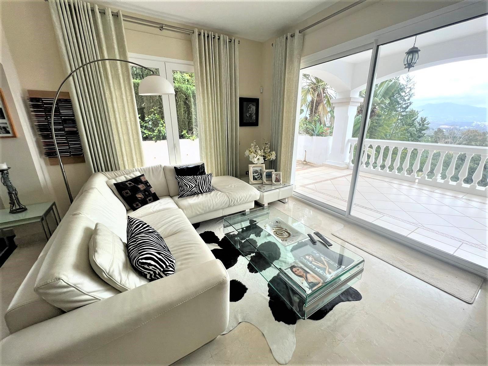 6 Bedroom Villa in Mijas - Photo 6