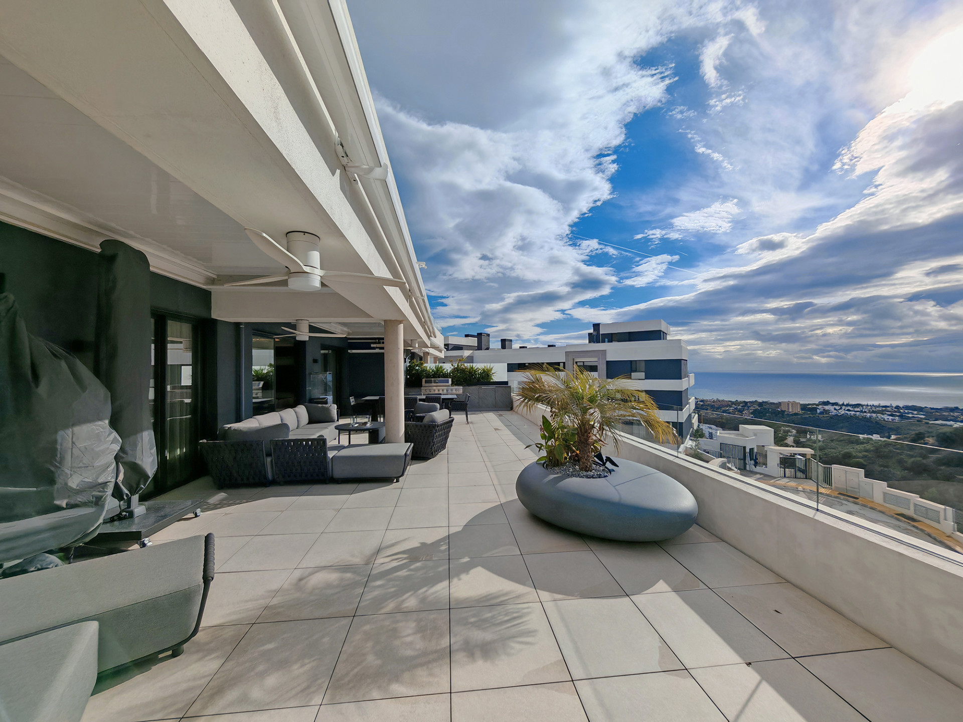 Apartamento com 3 quartos com piscina em Málaga, Espanha – Foto 2