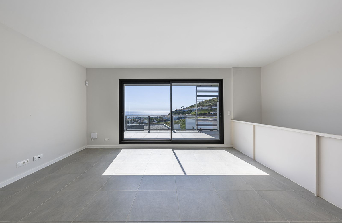 3 Bedroom Townhouse in Mijas - Photo 35