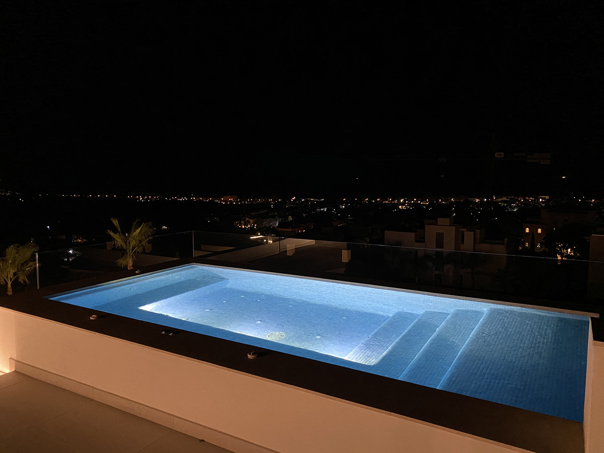 6 Bedroom Villa in Benahavís - Foto 15