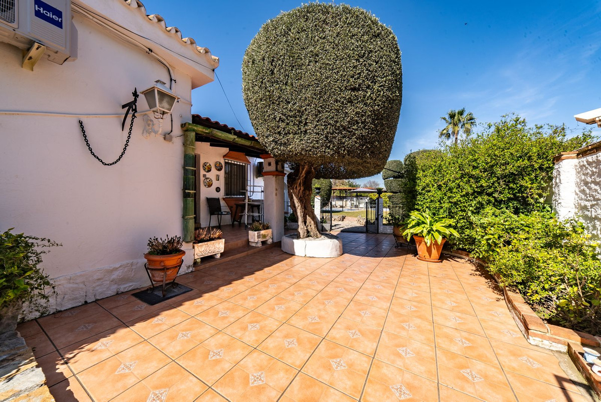 5 Bedroom Villa in Alhaurín de la Torre - Photo 66