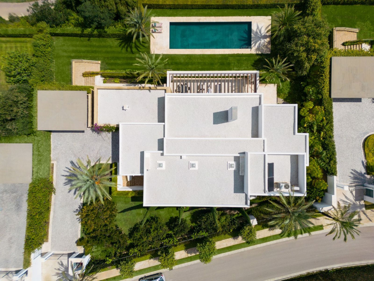 6 Bedroom Villa in Casares - Photo 26