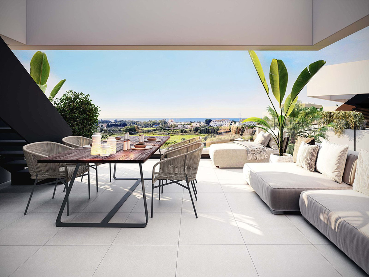 3 Bedroom Apartment in Estepona - Photo 5