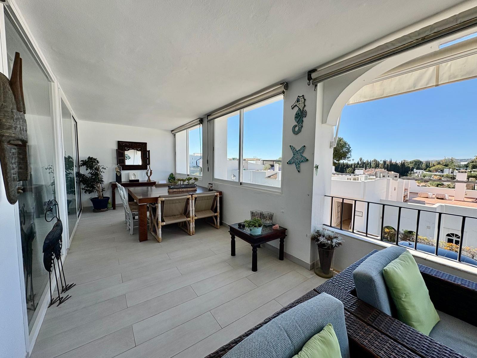 2 Bedroom Apartment in Benahavís - Photo 12