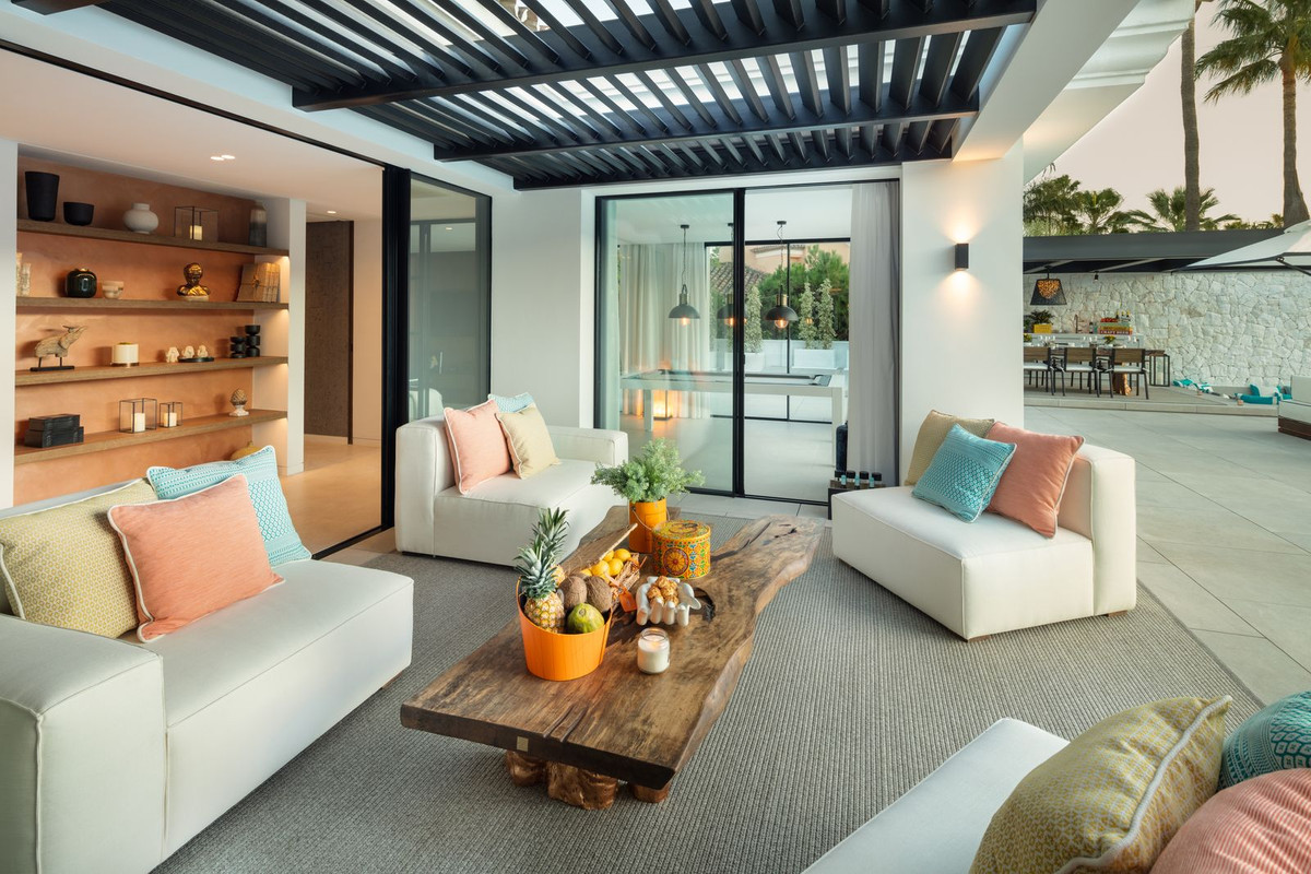 5 Bedroom Villa in Marbella - Photo 24