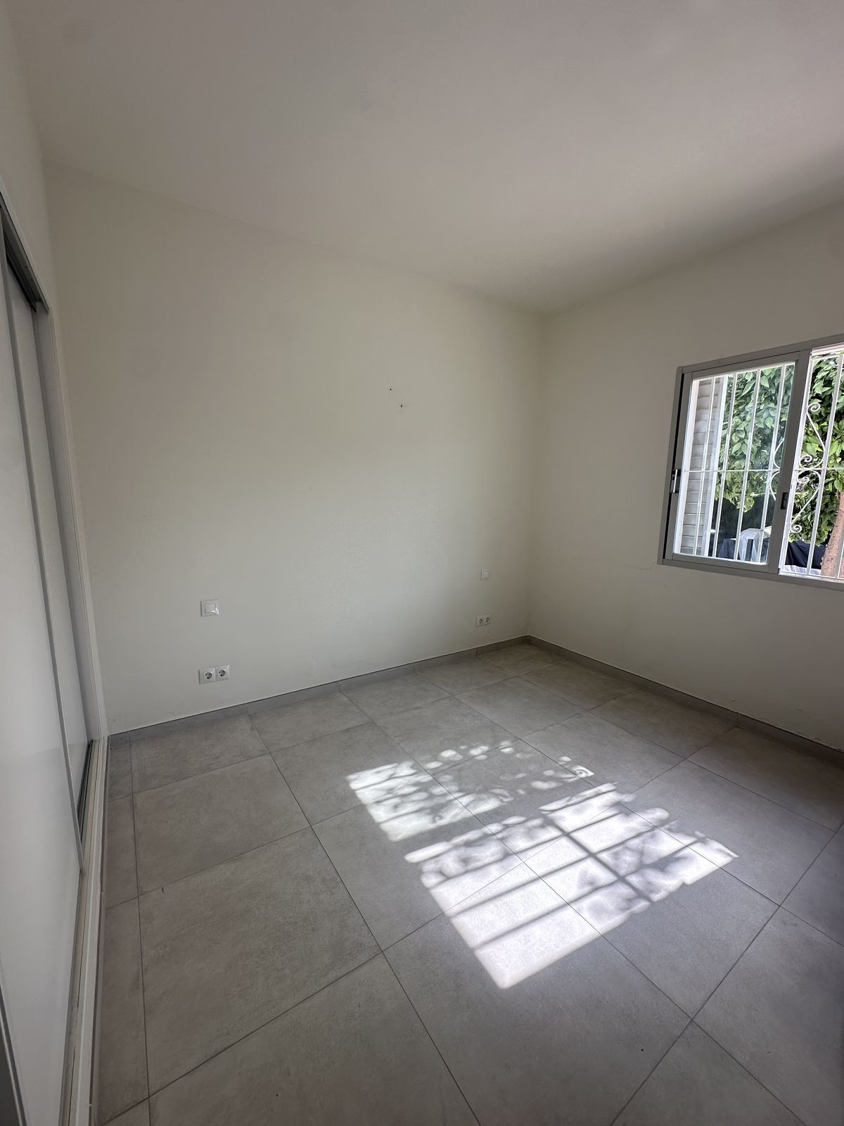 2 Bedroom Apartment in Marbella - Photo 11