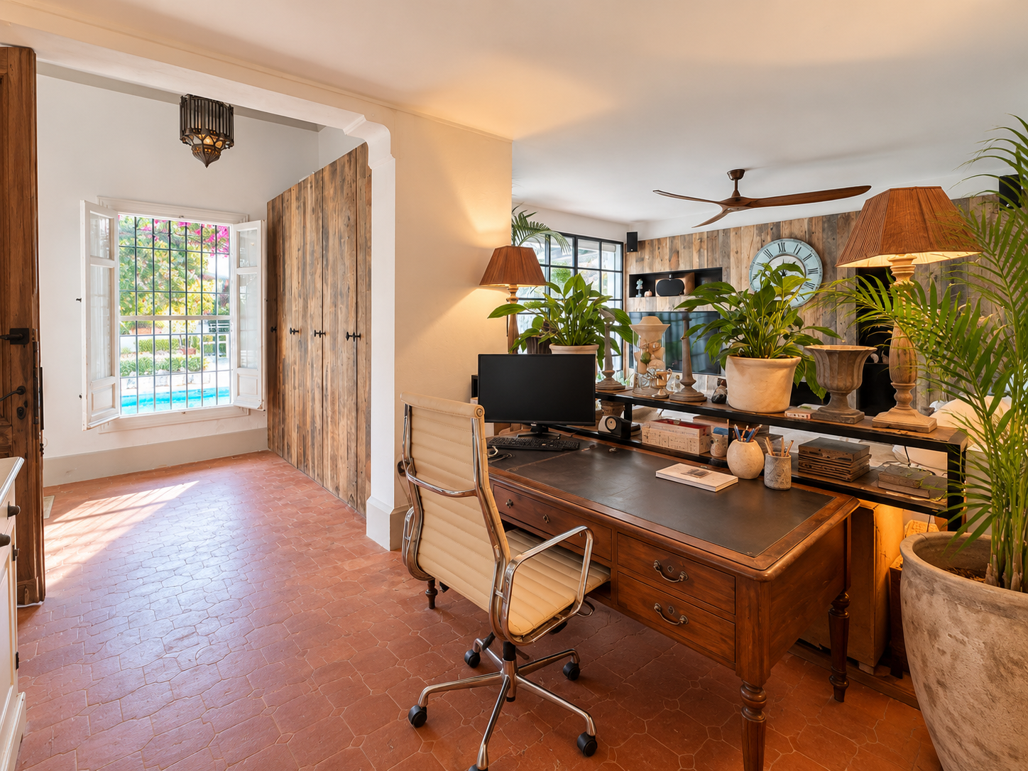 5 Bedroom Villa in Marbella - Photo 6