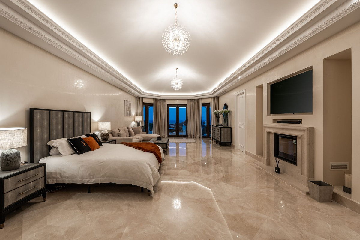8 Bedroom Villa in Marbella - Foto 12