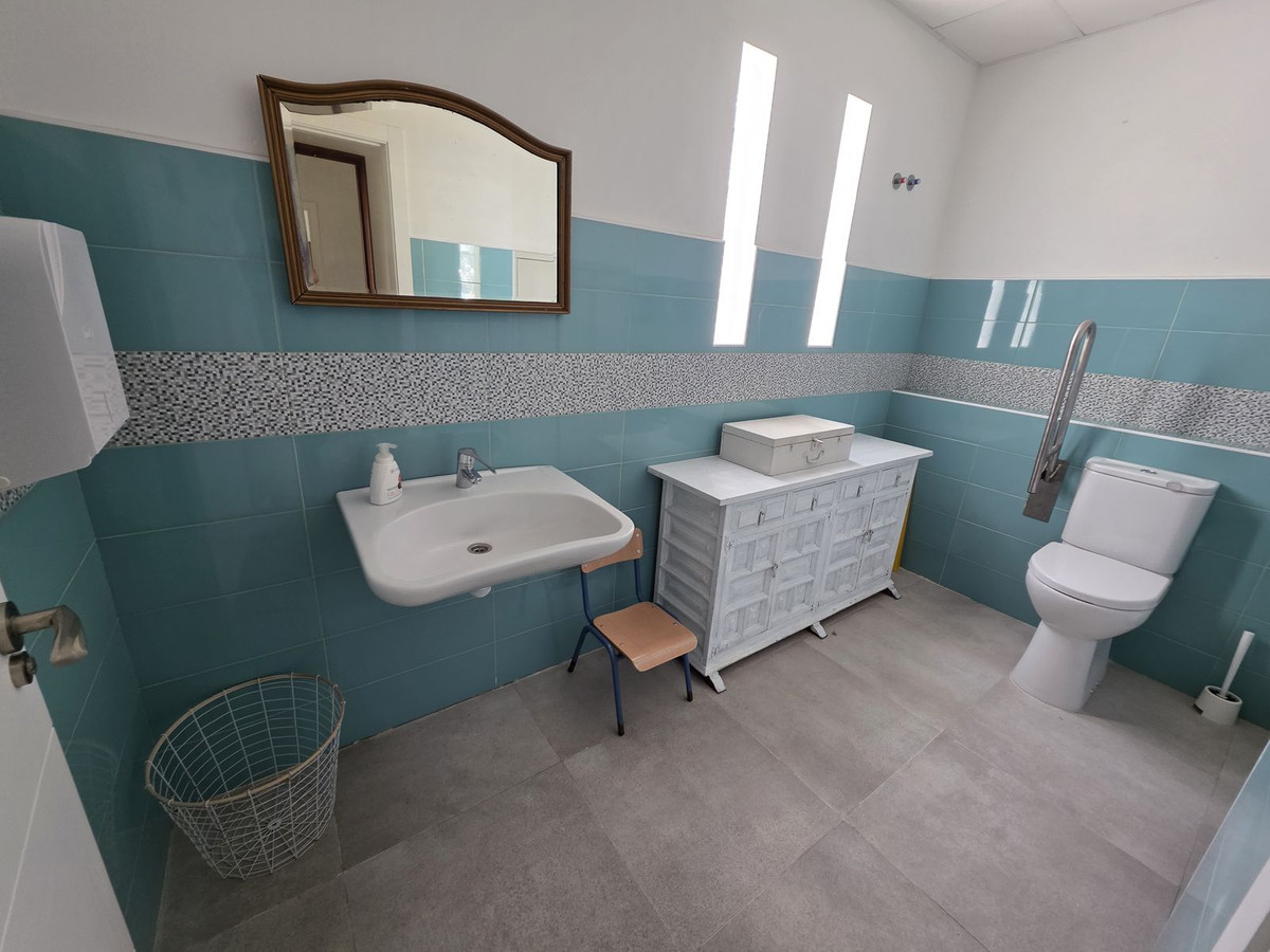 Local commercial à Malaga, Espagne – Photo 10