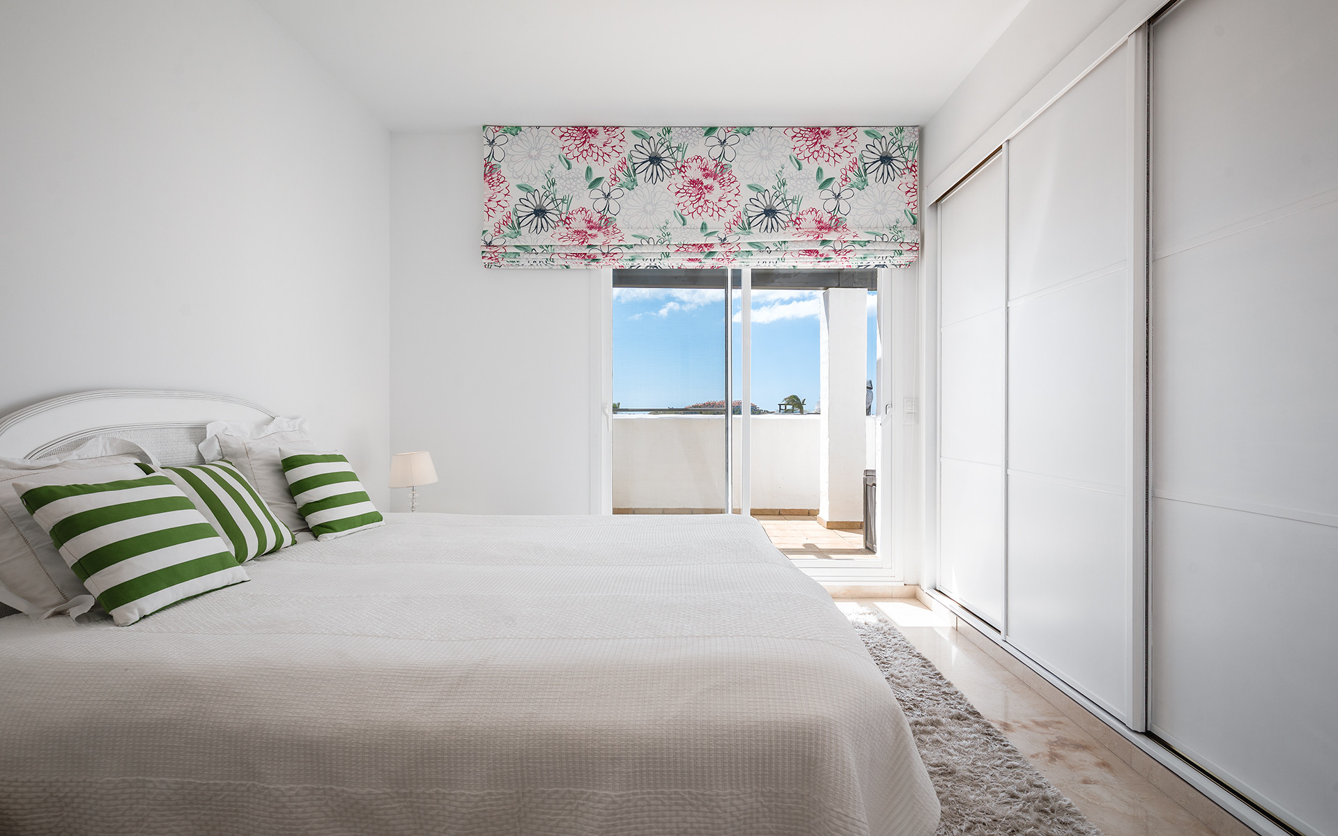Piso de 2 dormitorios con piscina en Málaga – Foto 17