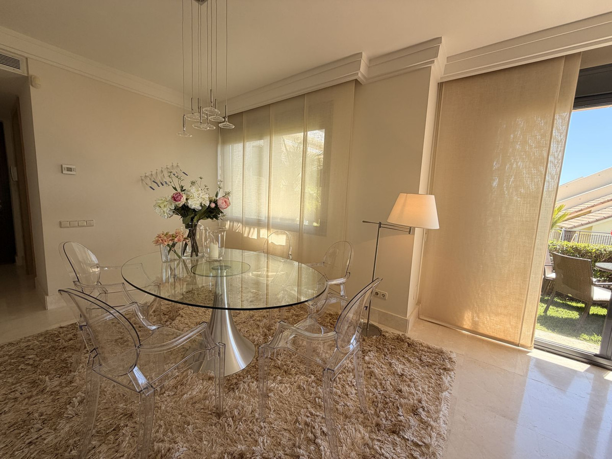 2 Bedroom Apartment in Marbella - Photo 15