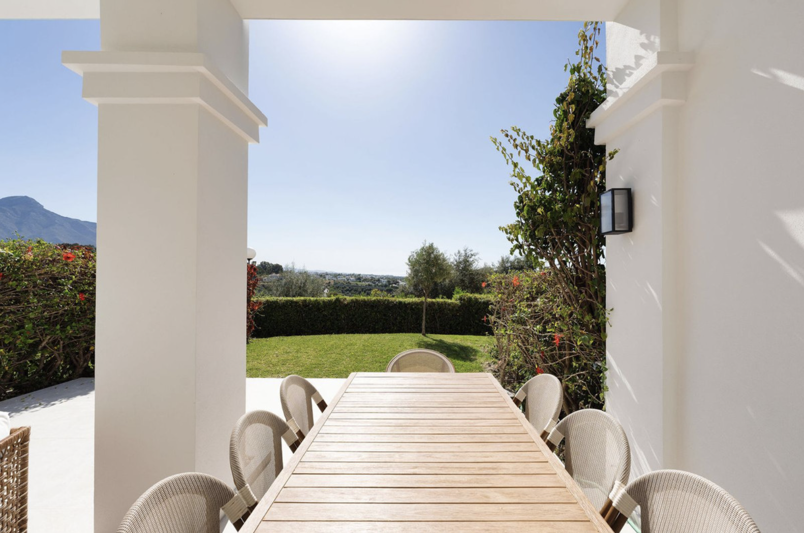 4 Bedroom Townhouse in Benahavís - Photo 16