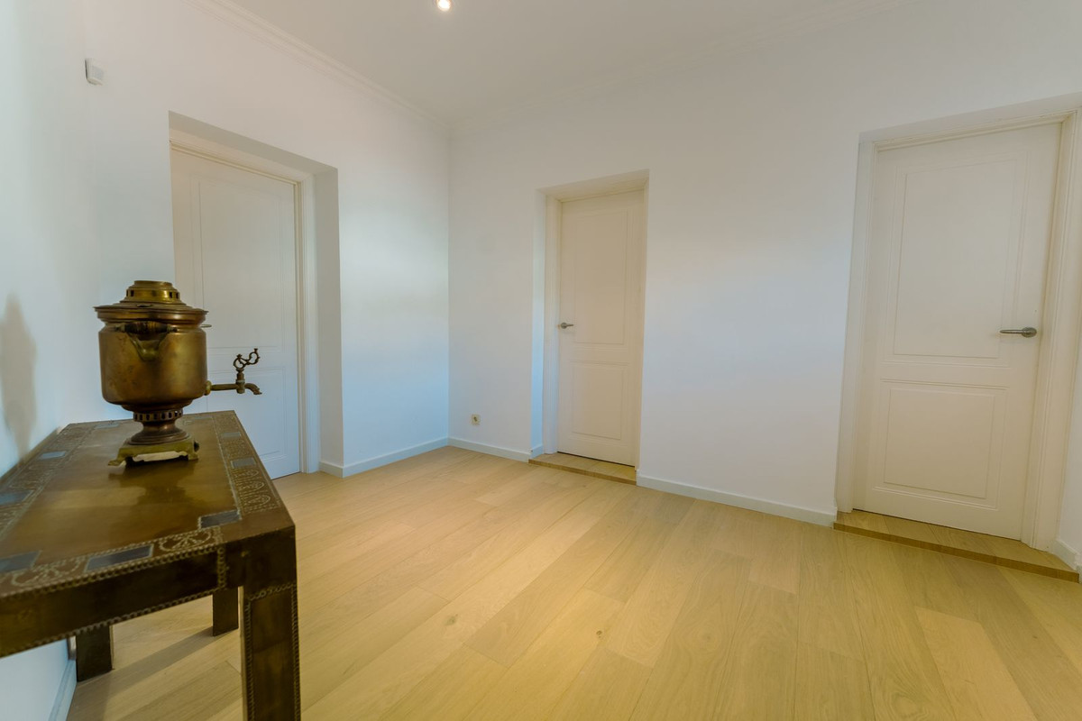 4 Bedroom Villa in Benahavís - Foto 33