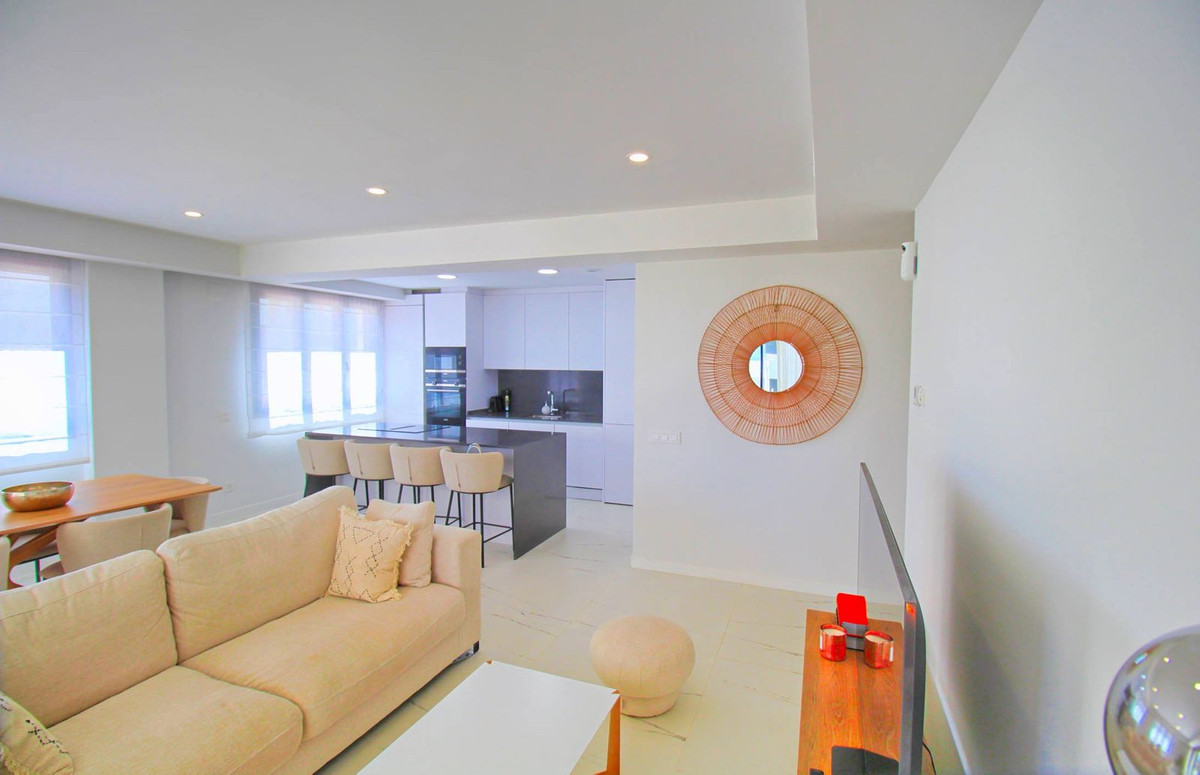 3 Bedroom Apartment in Casares - Photo 9
