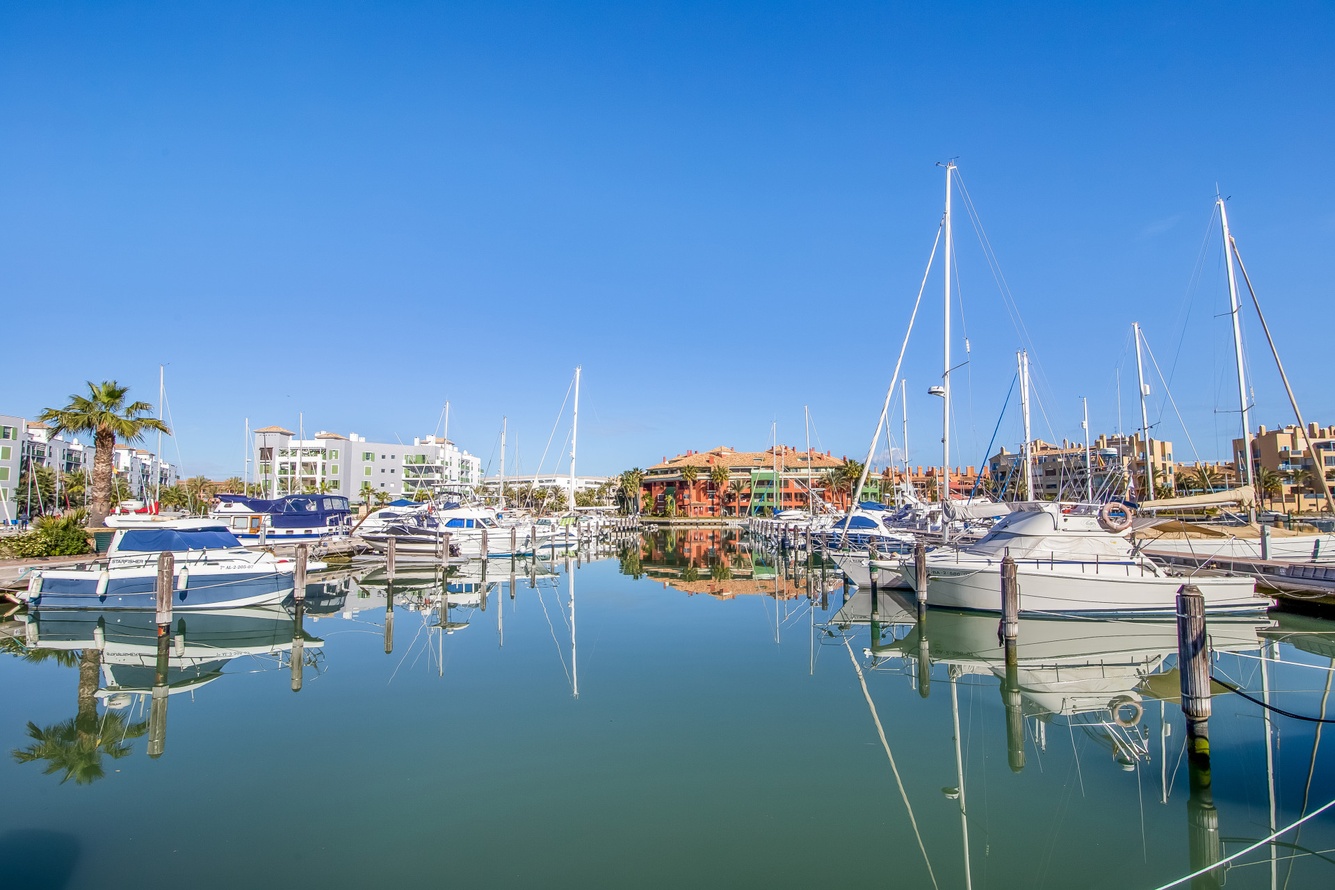 4 Bedroom Penthouse in Sotogrande - Photo 10