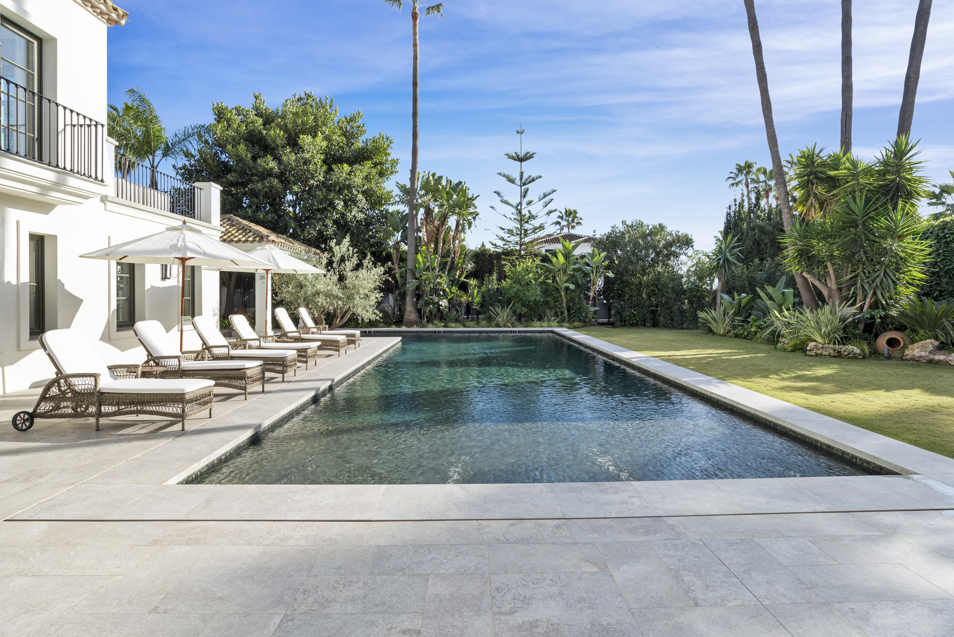 5 Bedroom Villa in Marbella - Photo 10