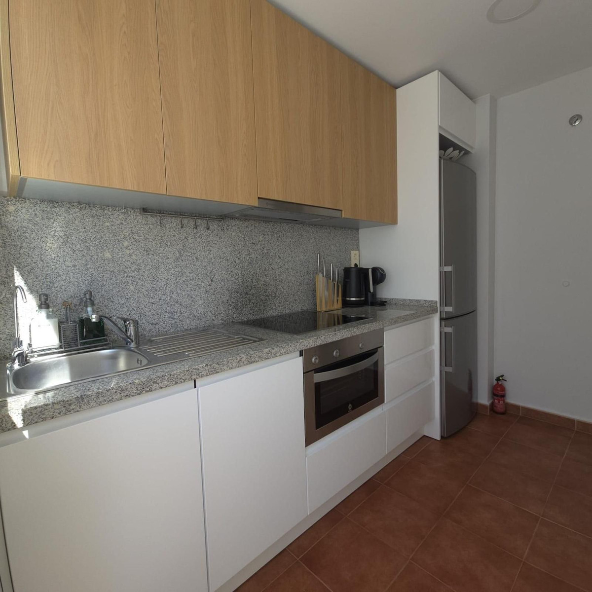 2 Bedroom Apartment in Estepona - Foto 15