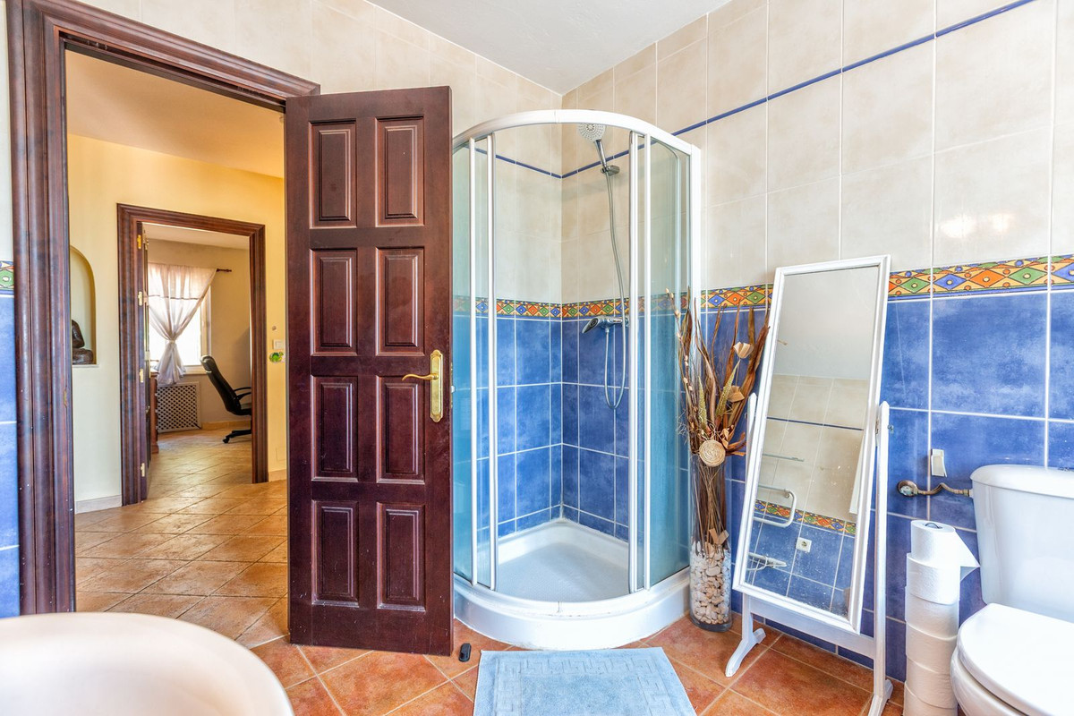 6 Bedroom Villa in Mijas - Foto 25