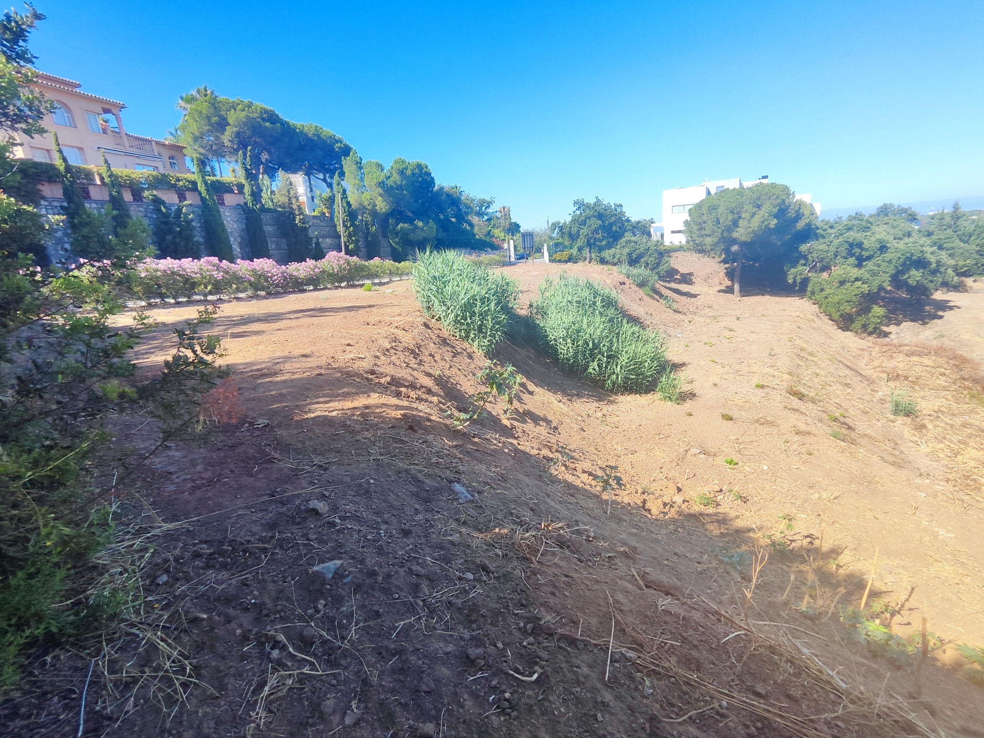 3,516 m² Plot in Marbella - Photo 6