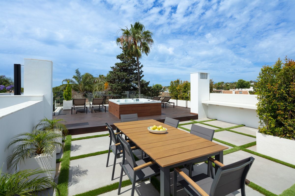 5 Bedroom Villa in Marbella - Photo 13