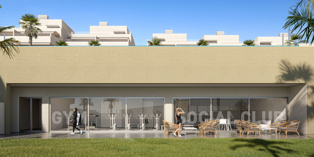 2 Bedroom Apartment in Estepona - Photo 6