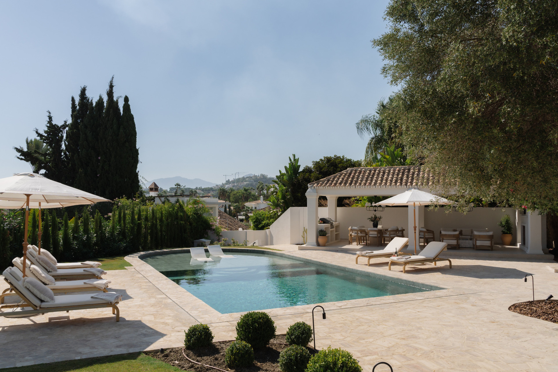 4 Bedroom Villa in Marbella - Фото 2