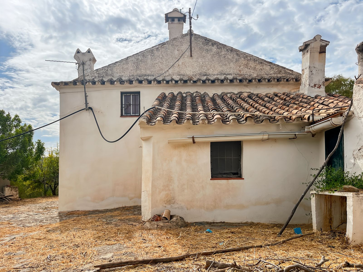 5 Bedroom Country house in Málaga - Photo 7