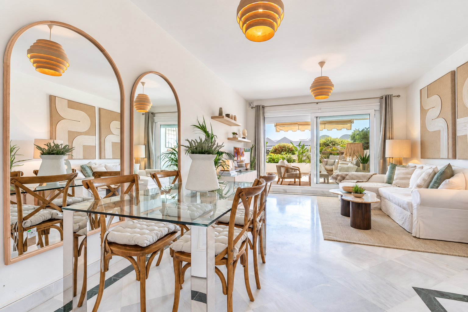 2 Bedroom Apartment in Marbella - Photo 6