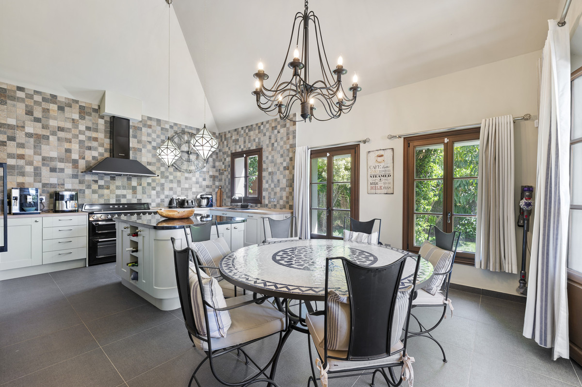 4 Bedroom Villa in Estepona - Foto 11