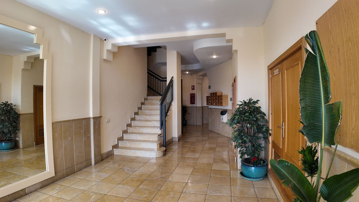 3 Bedroom Apartment in San Pedro de Alcántara - Photo 32