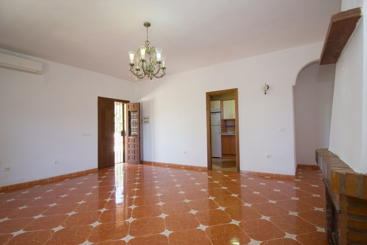 3 Bedroom Villa in Coín - Photo 17