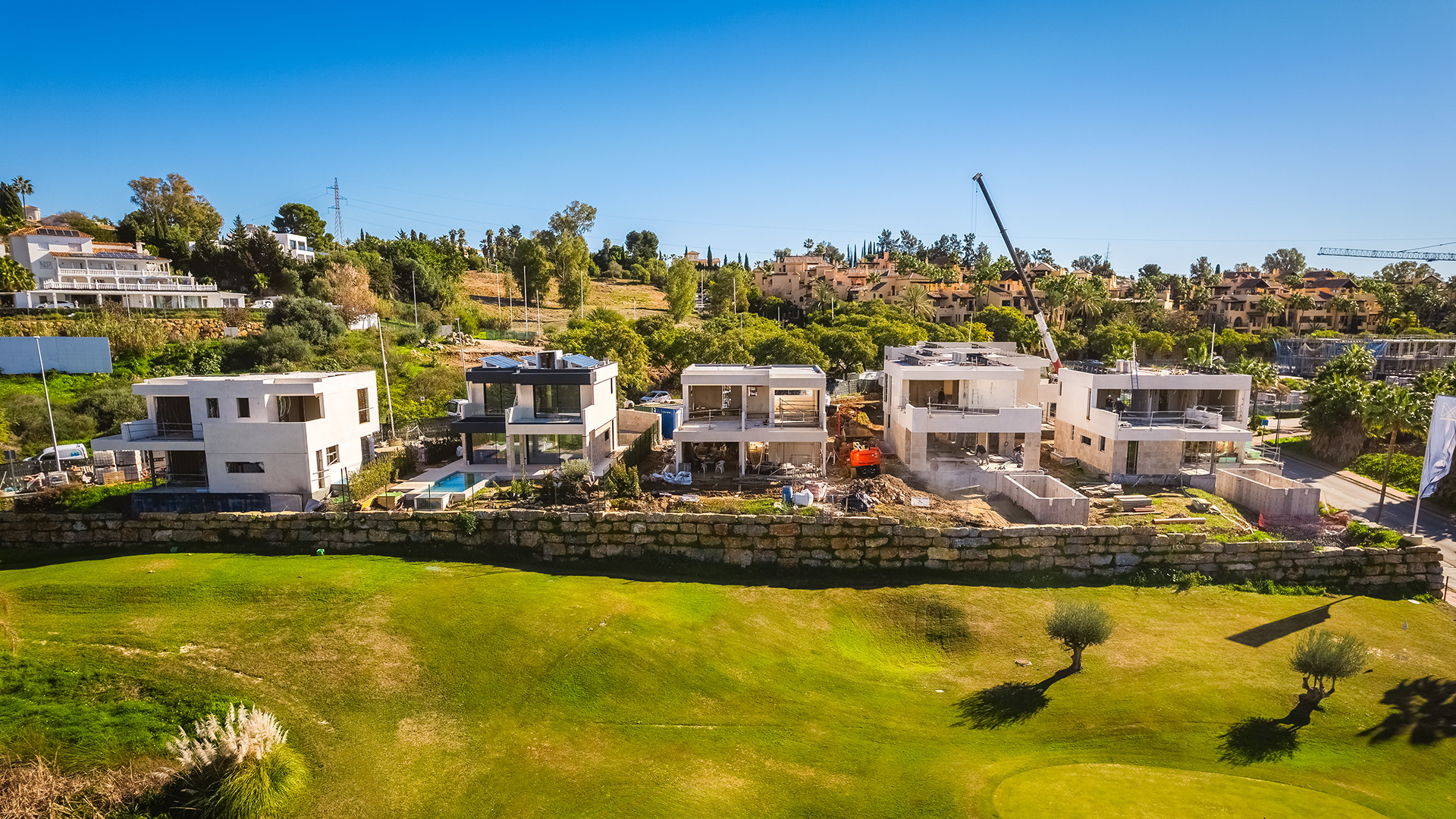 4 Bedroom Villa in Estepona - Photo 10