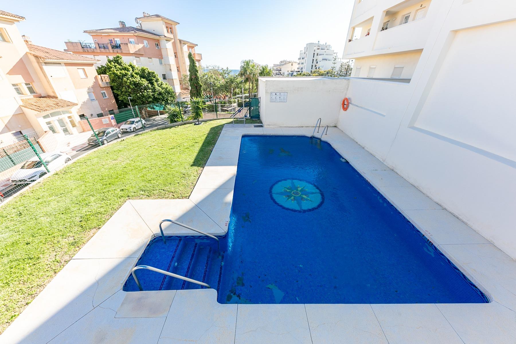 2 Bedroom Townhouse in Benalmádena - Photo 29