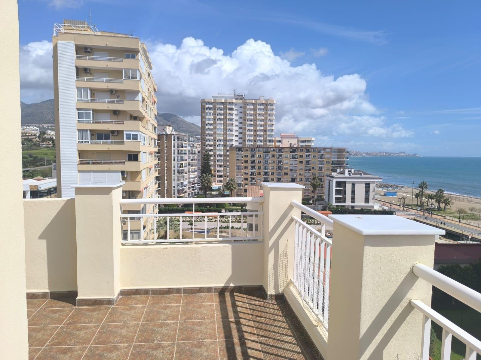 4 Bedroom Penthouse in Fuengirola - Photo 18
