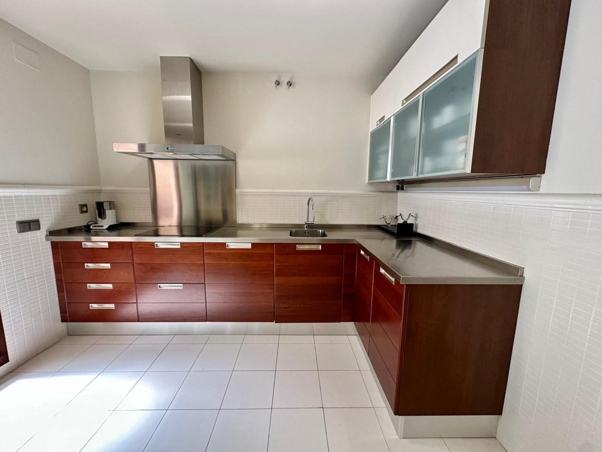 Apartamento com 3 quartos com piscina em Málaga, Espanha – Foto 9