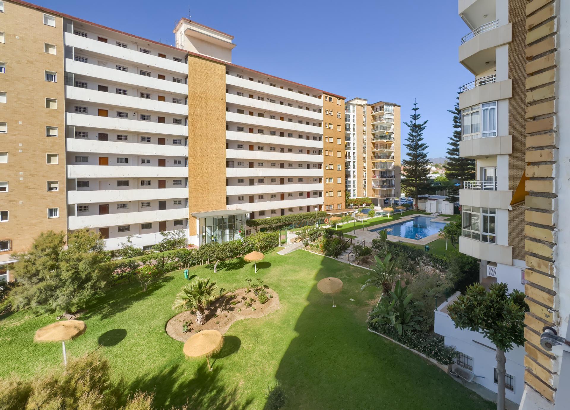 3 Bedroom Apartment in Fuengirola - Photo 40