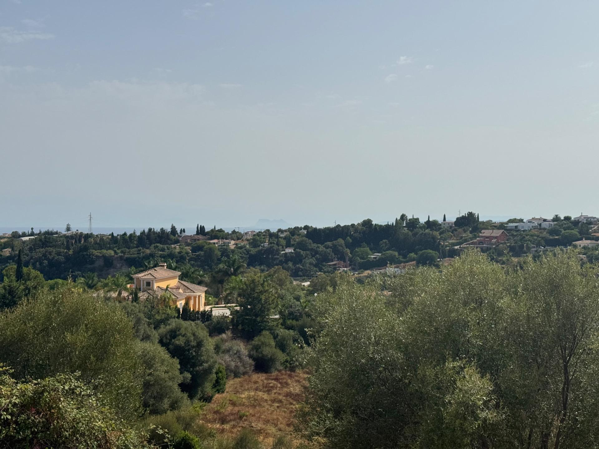 4 Bedroom Villa in Estepona - Photo 9