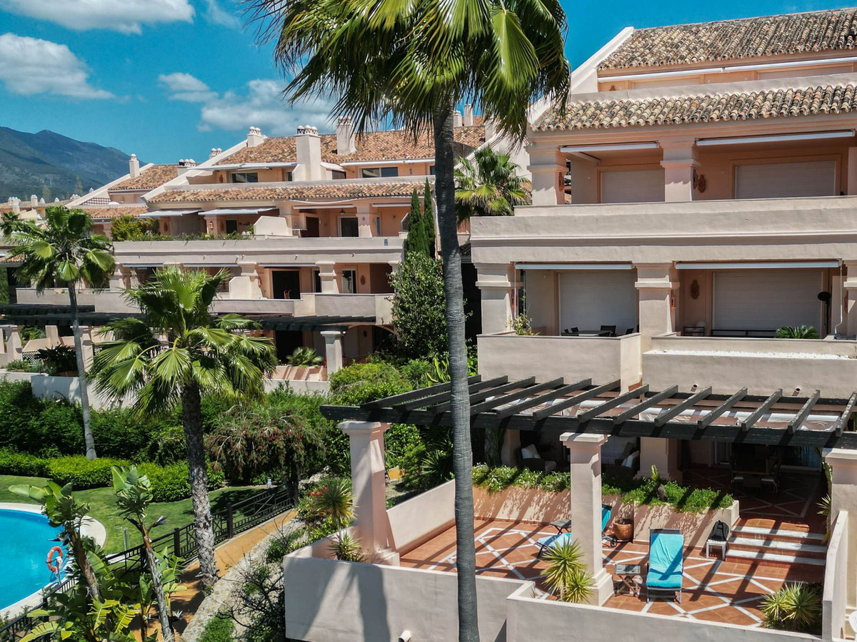 Apartment in Nueva Andalucia