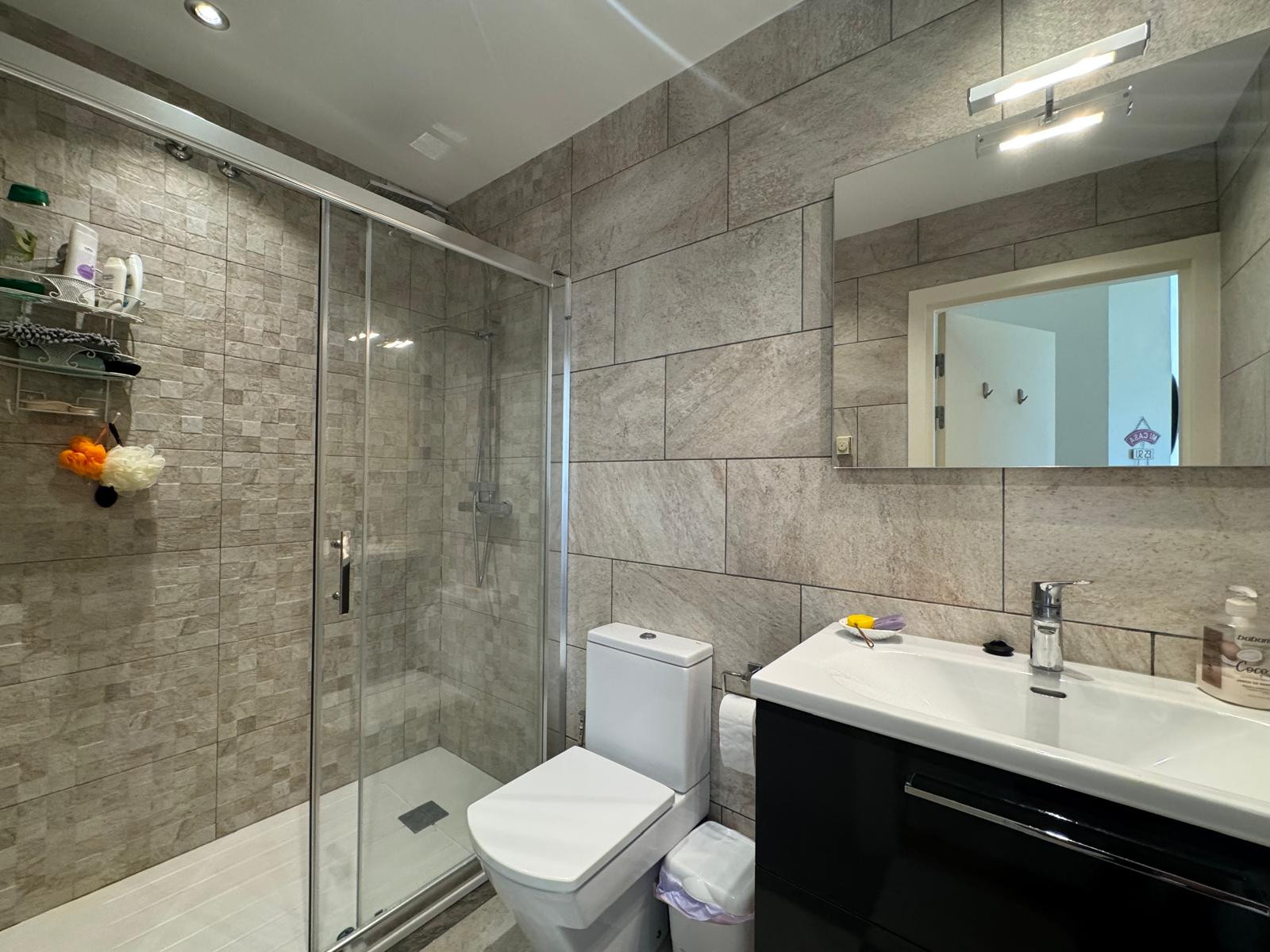 2 Bedroom Apartment in Estepona - Photo 12