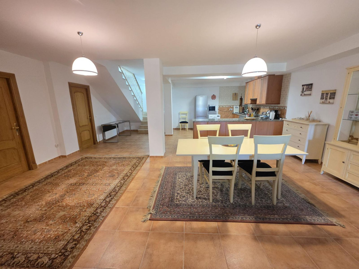 5 Bedroom Townhouse in Coín - Foto 44