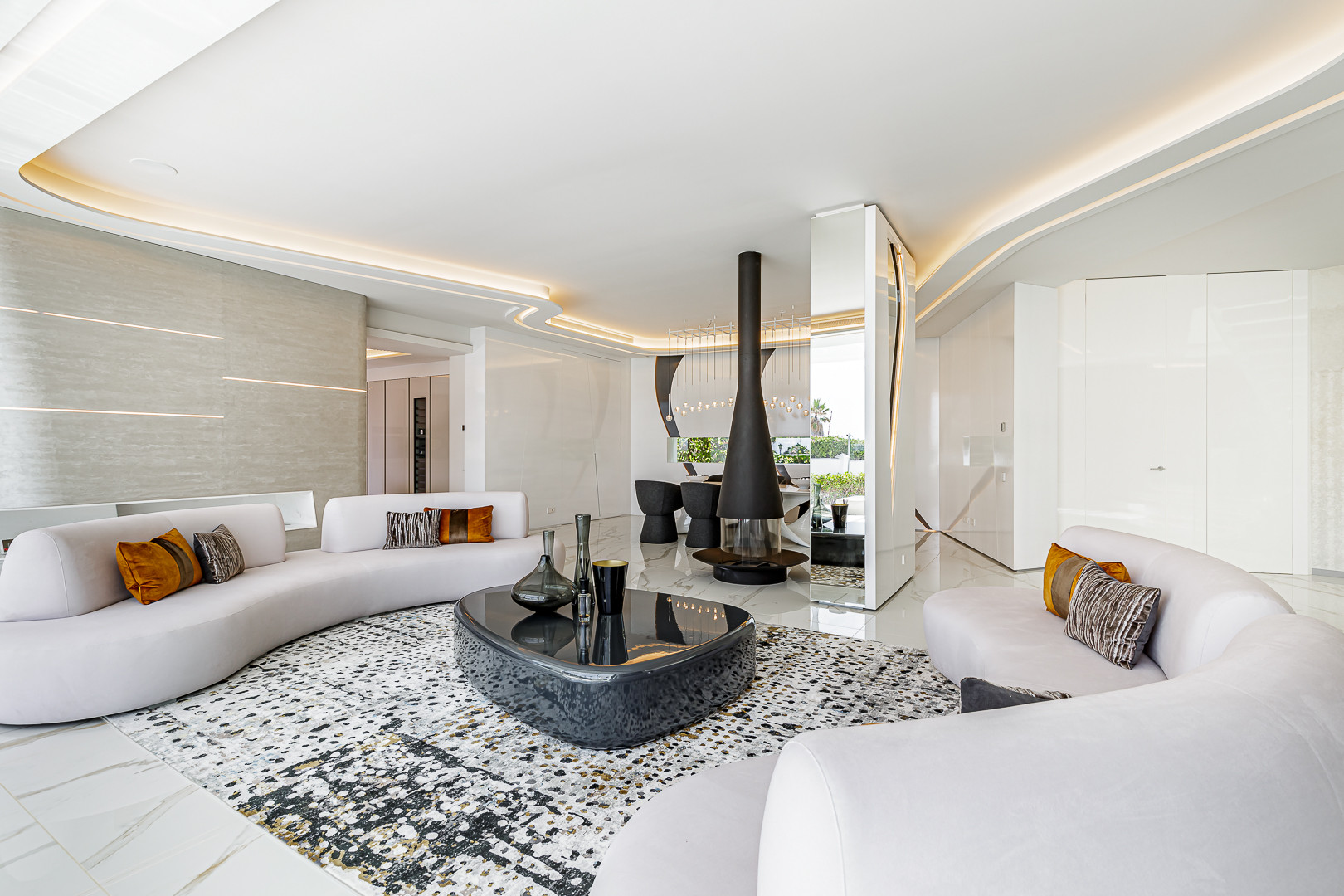 6 Bedroom Villa in Marbella - Photo 6