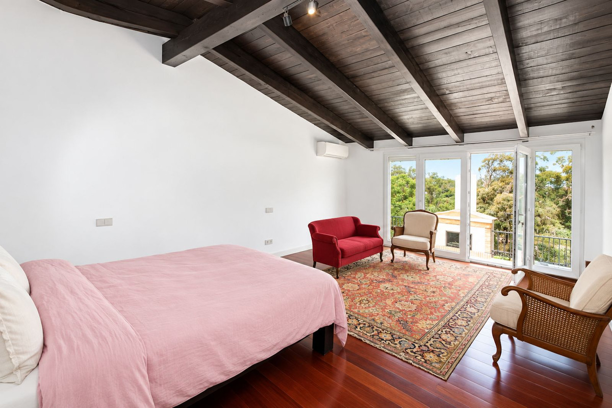 3 Bedroom Villa in Marbella - Photo 25