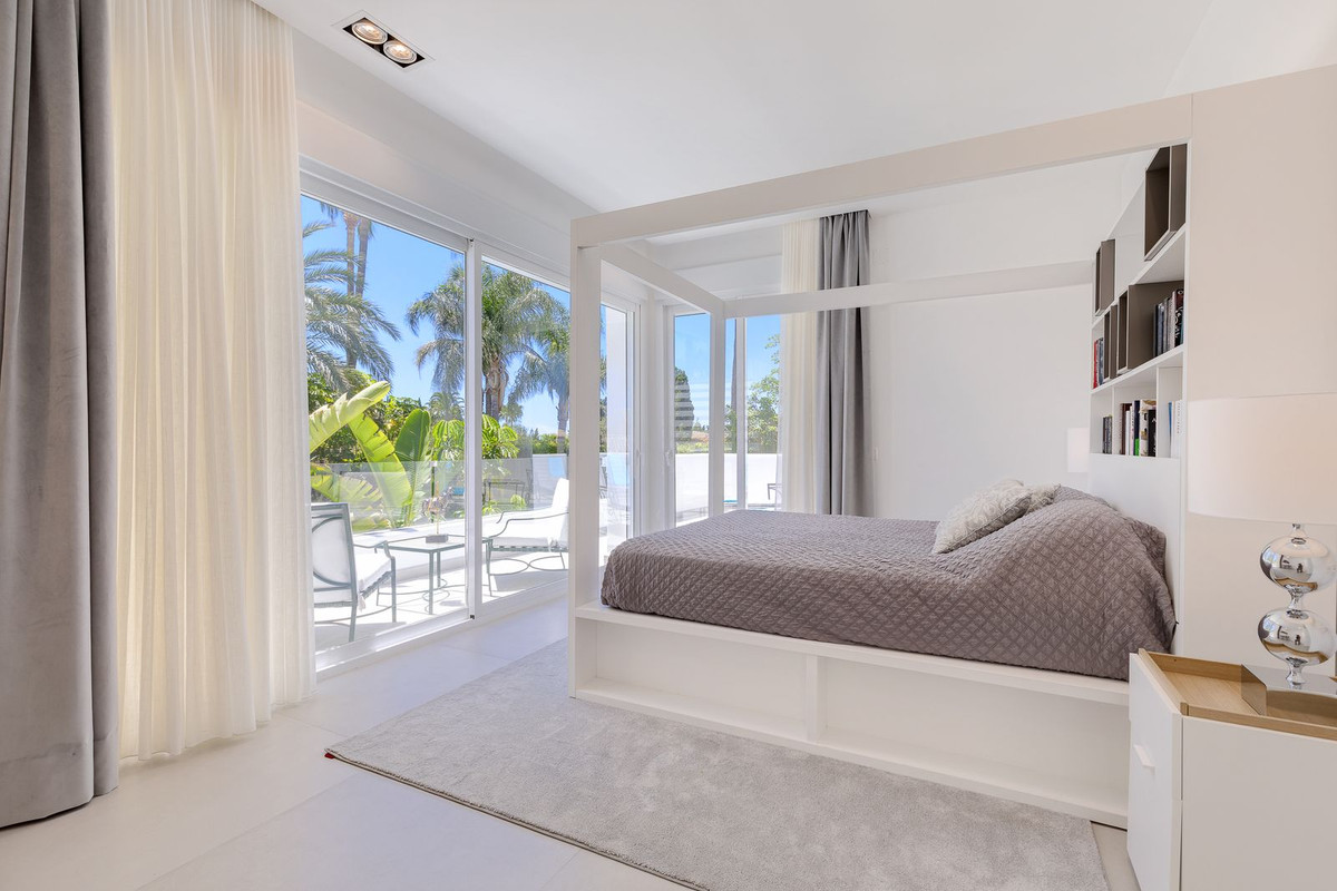 6 Bedroom Villa in San Pedro de Alcántara - Foto 30