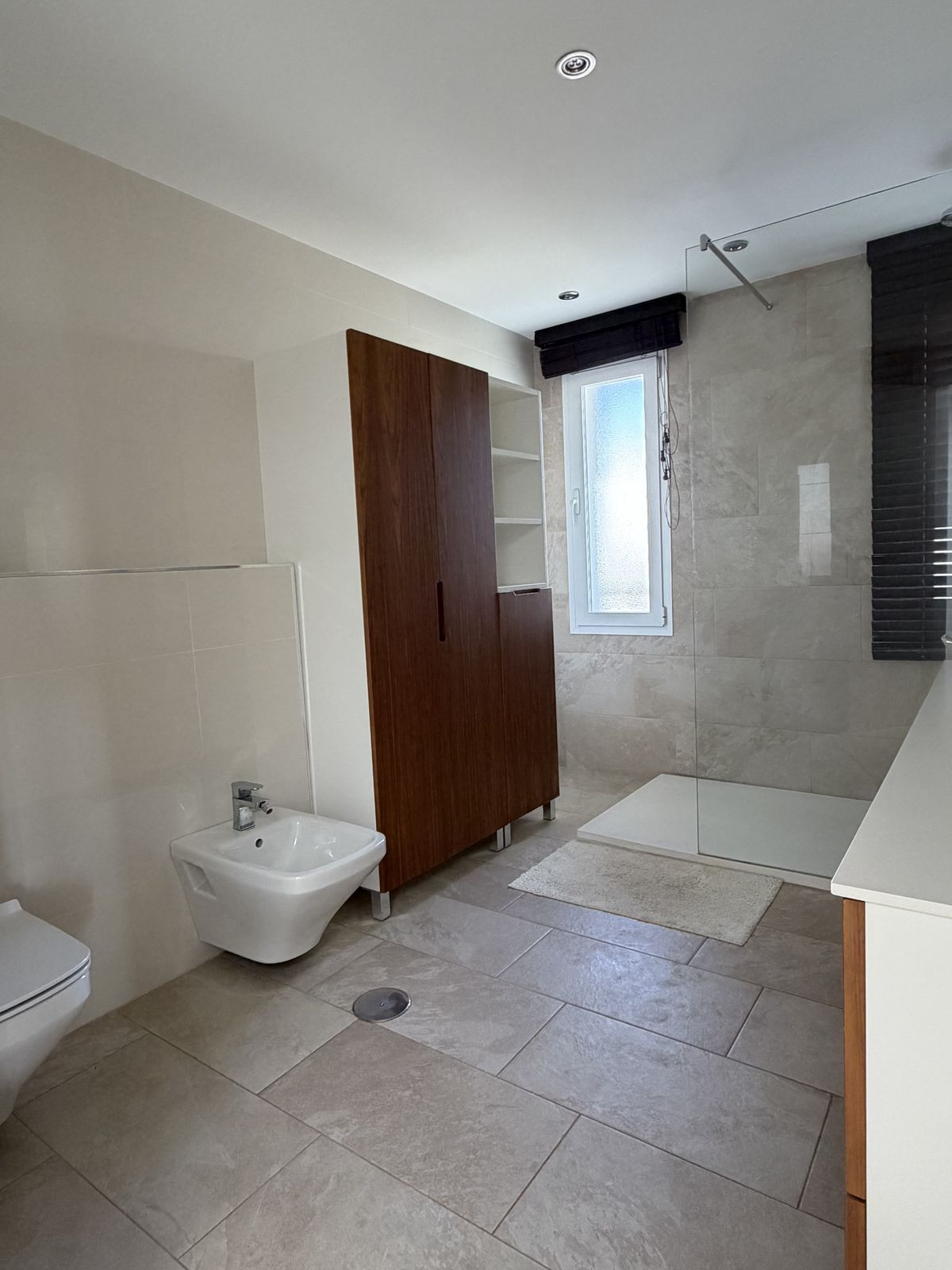 3 Bedroom Penthouse in Estepona - Photo 9